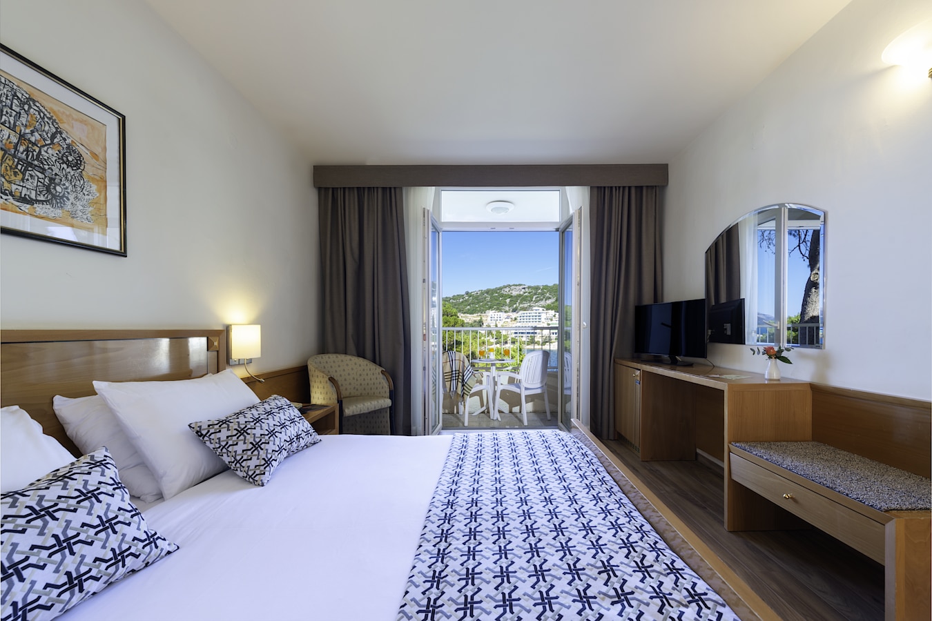 Hotel Splendid Dubrovnik - Official Site, Dubrovnik, Croatia ... Romantic hotel in Dubrovnik Croatia with sea view balcony